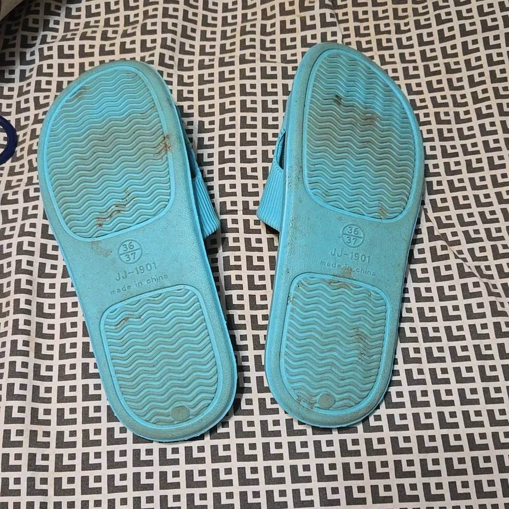 Blue Slides - Picture 2 of 3